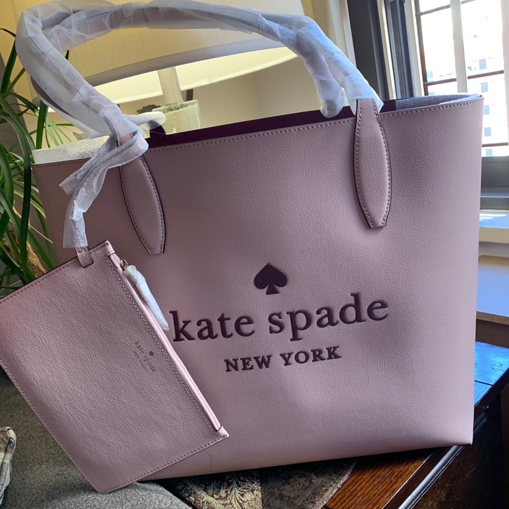 Authentic KATE SPADE Reversible leather tote & wristlet